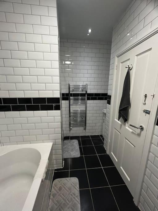 Lovely 5Br Home In Manchester. Close To The City Exterior foto